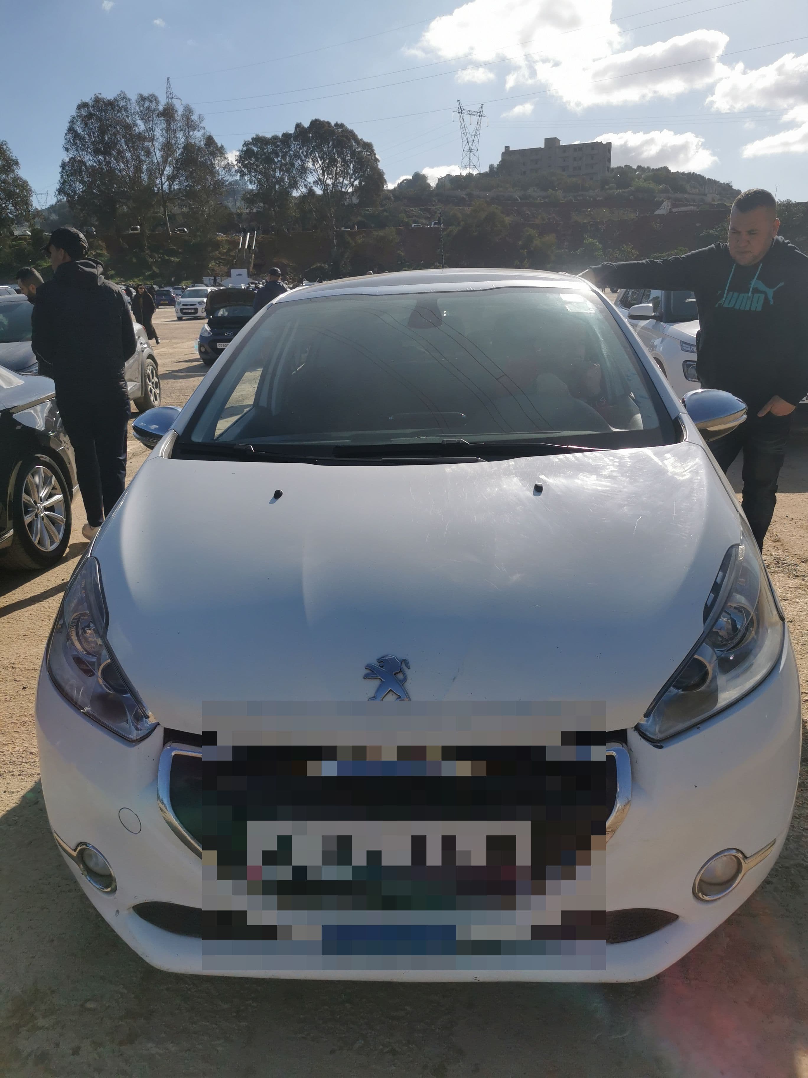 Peugeot 308 2015 - Photo 1